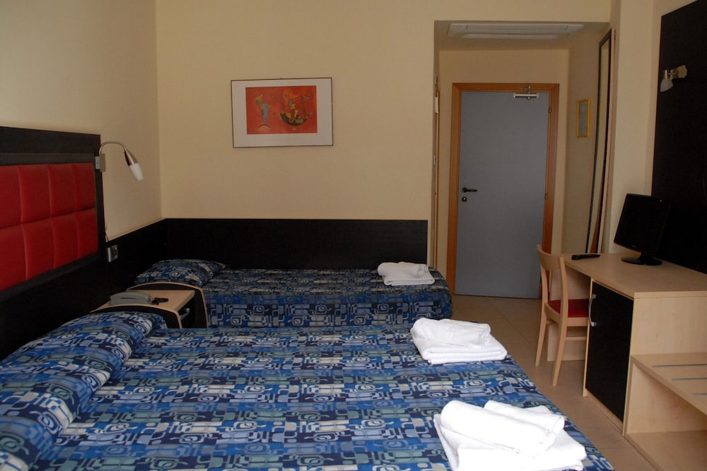 Classic Triple Room
