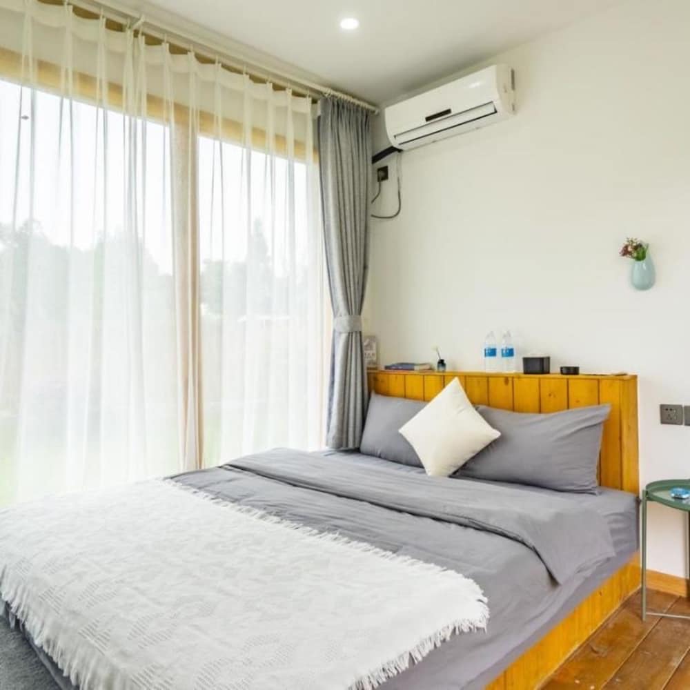 House (Mainland Chinese Citizen Only)