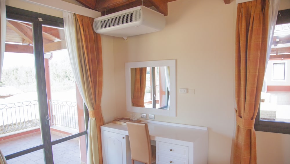 Standard Triple Room - Photo 6