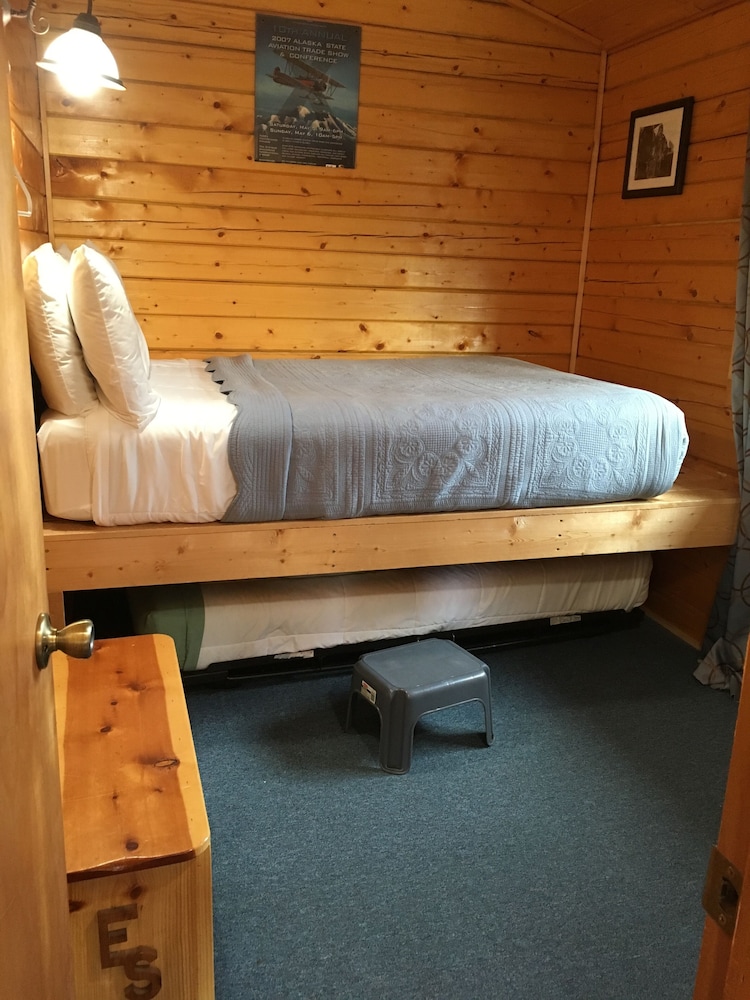 Cabin, 2 Bedrooms (with twin trundle bed)