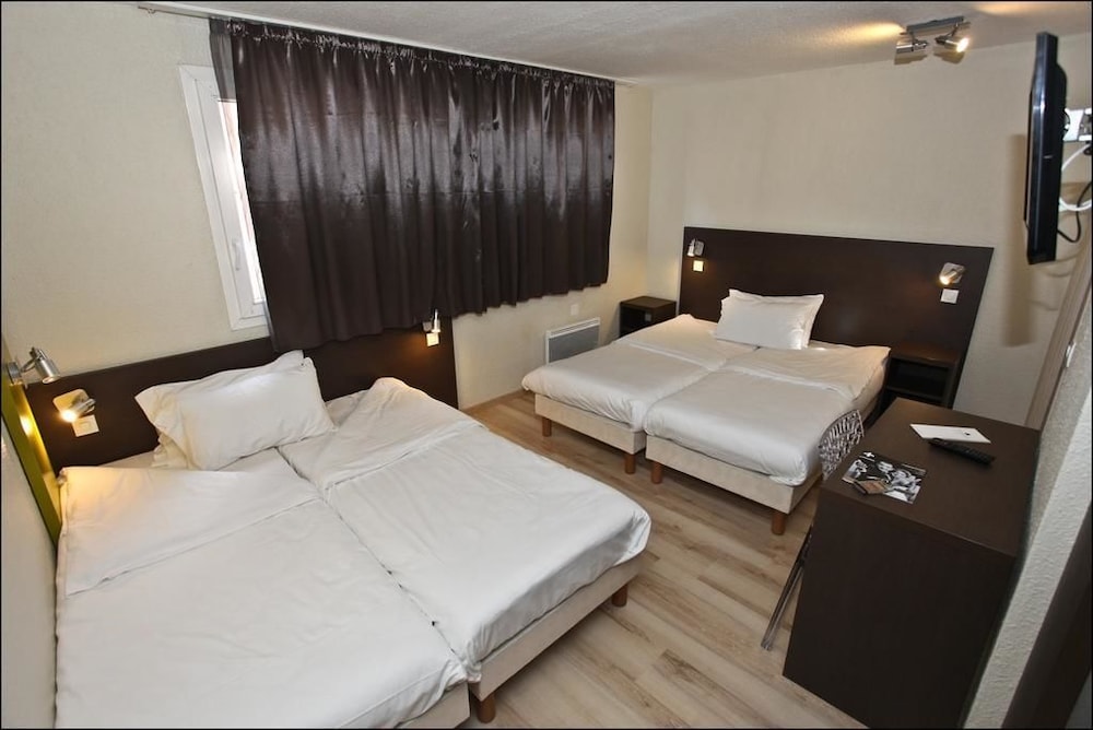 Standard Quadruple Room photo 1