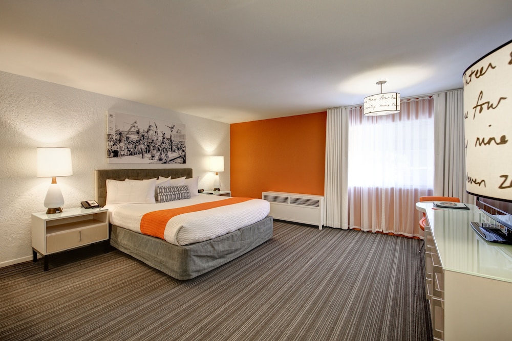 Deluxe Room, 1 King Bed