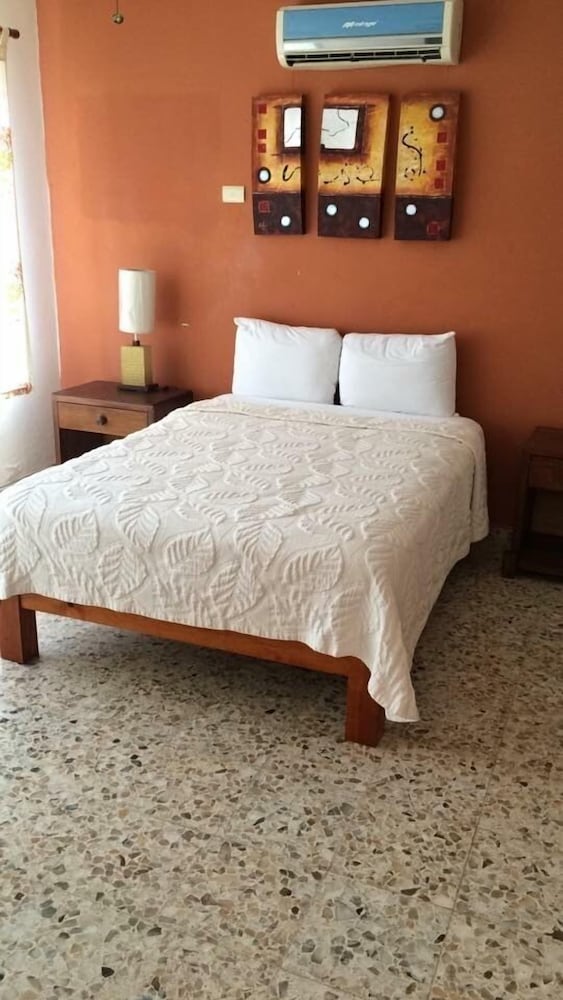 Basic Single Room photo 3