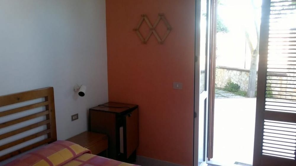 Standard Double Room, Accessible, Garden View