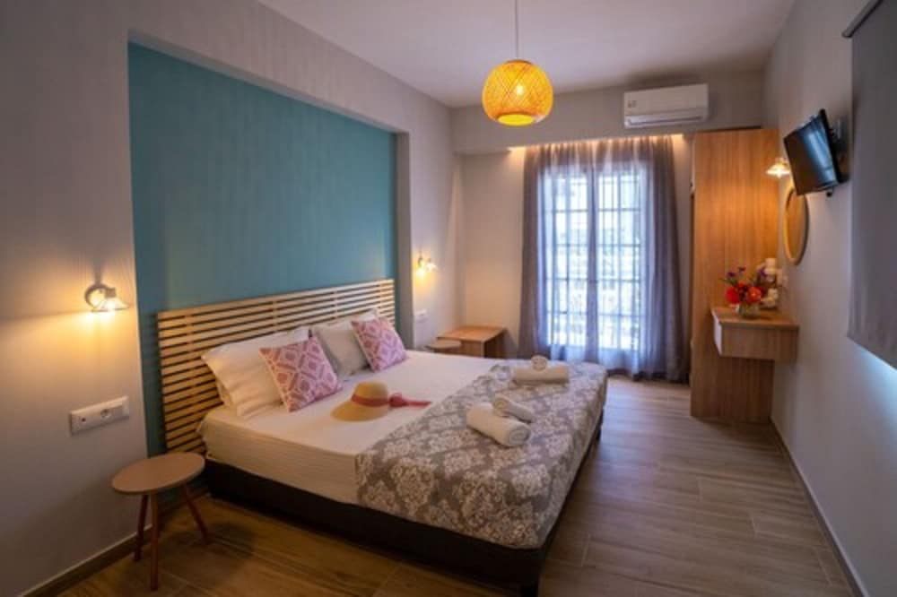 Superior Double or Twin Room, Garden View photo 3