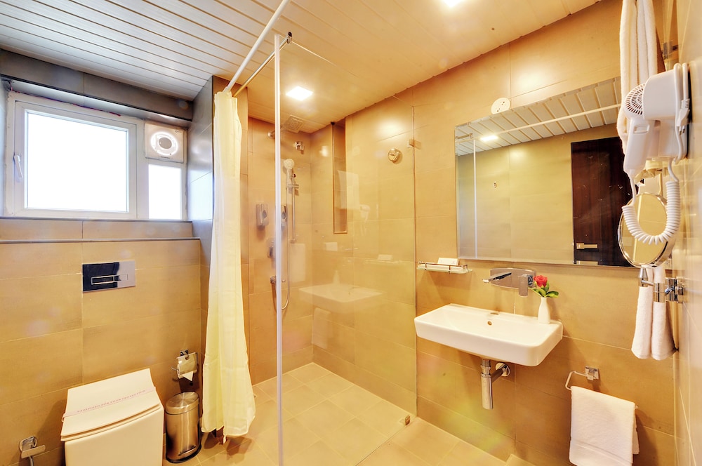 Luxury Suite photo 2