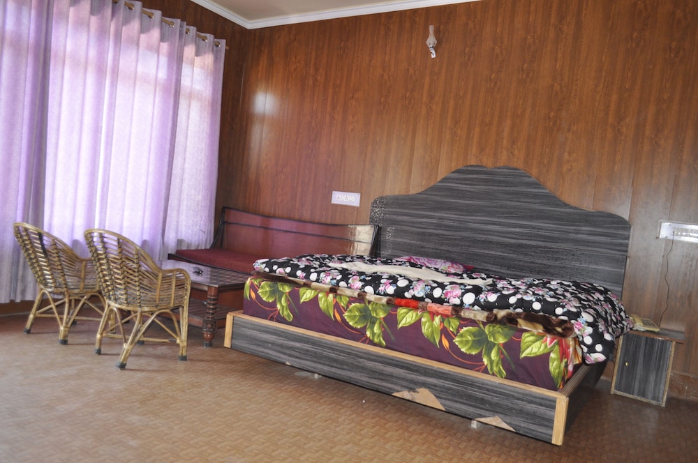 Deluxe Room, Hill View photo 1