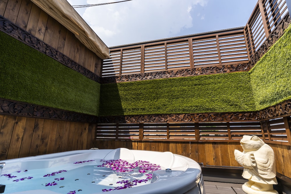 Villa type (with private open-air bath) Smoking photo 3