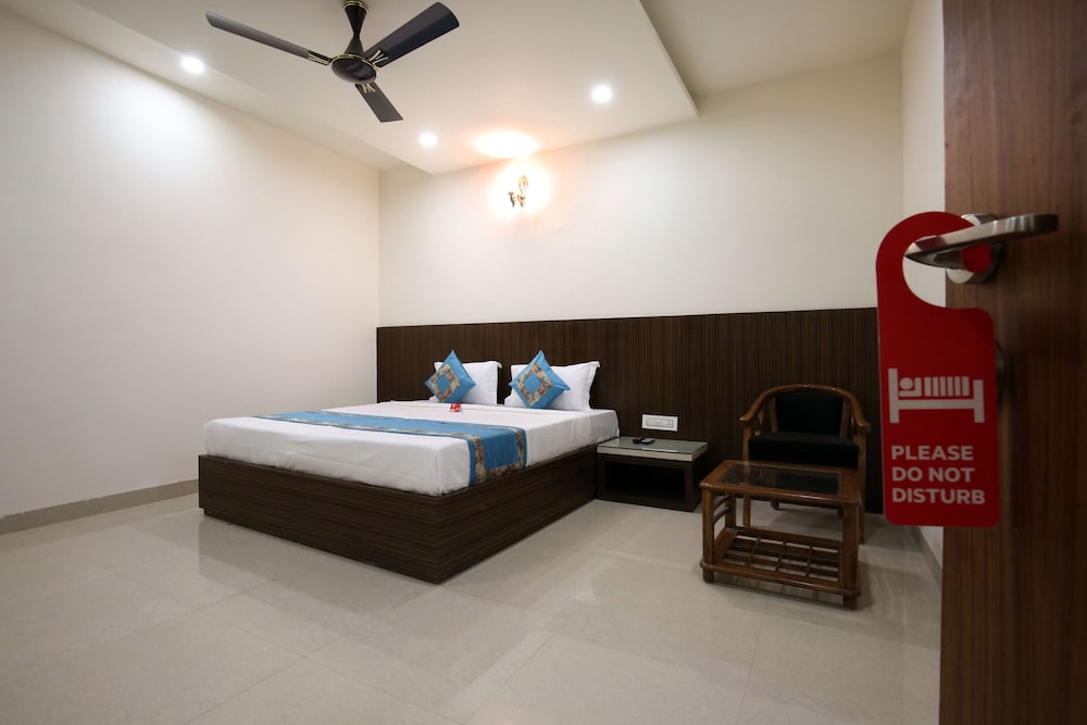 Deluxe Double Or Twin Room, 1 King Bed photo 1