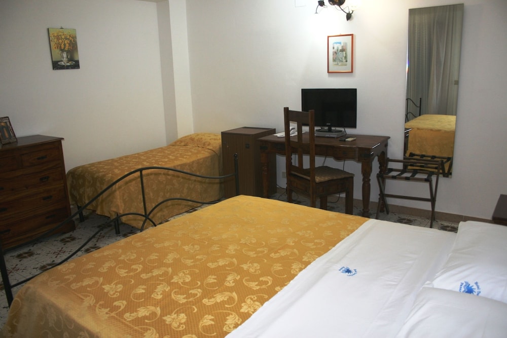 Triple Room photo 3