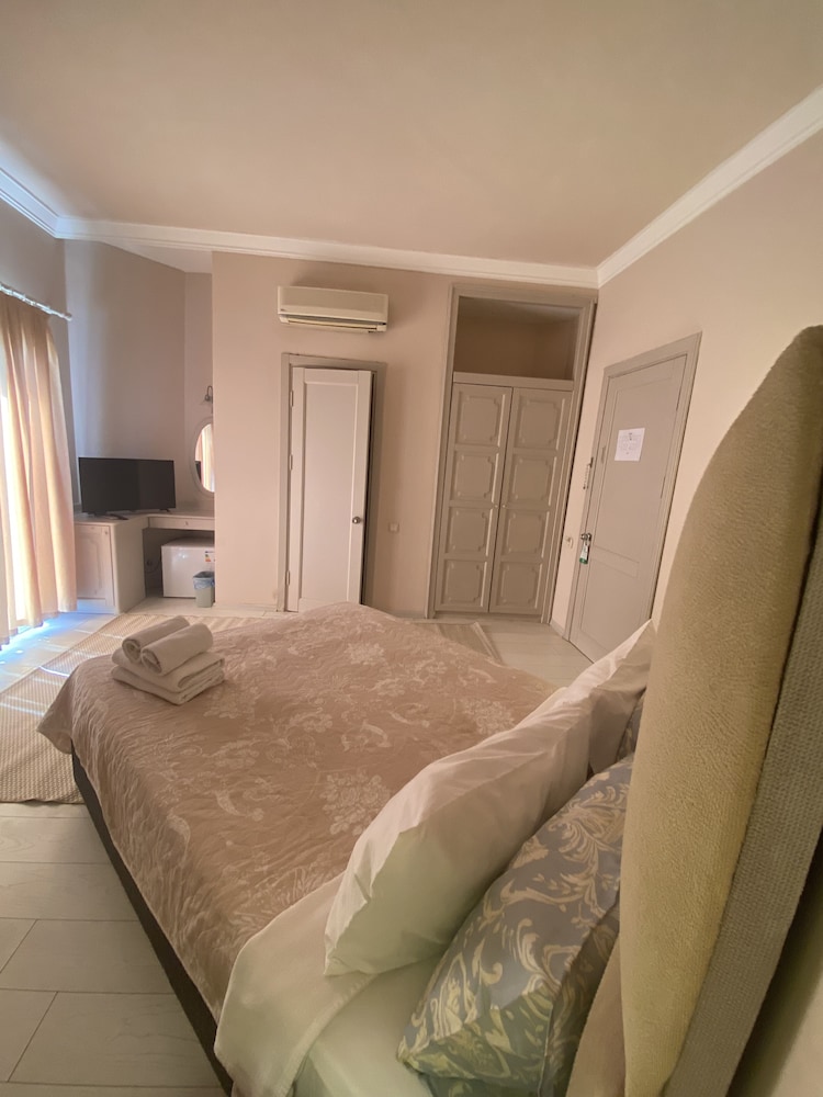 Superior Room, Sea View photo 1