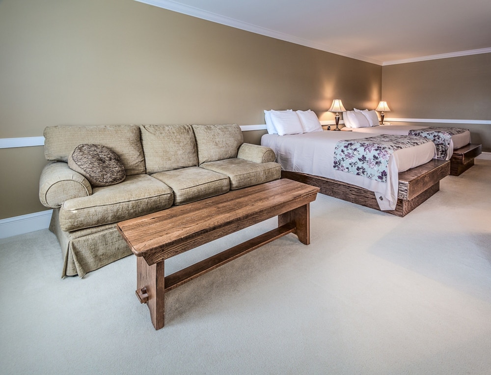 Room, 2 Queen Beds, Non Smoking photo 3
