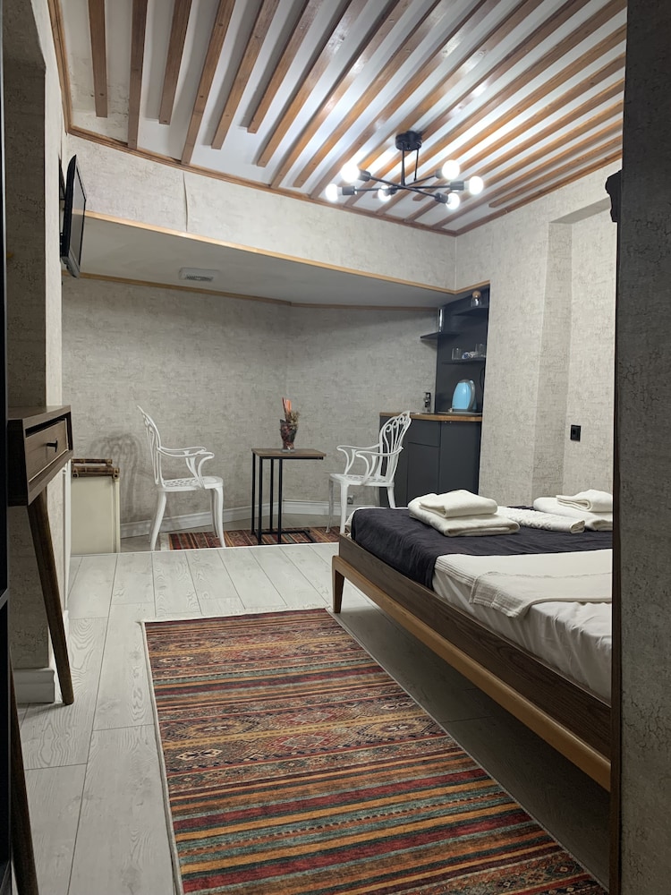 Economy Double Room photo 1