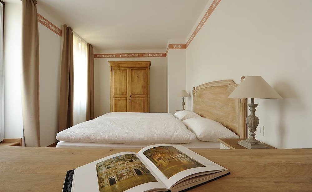 Superior Double or Twin Room photo 3