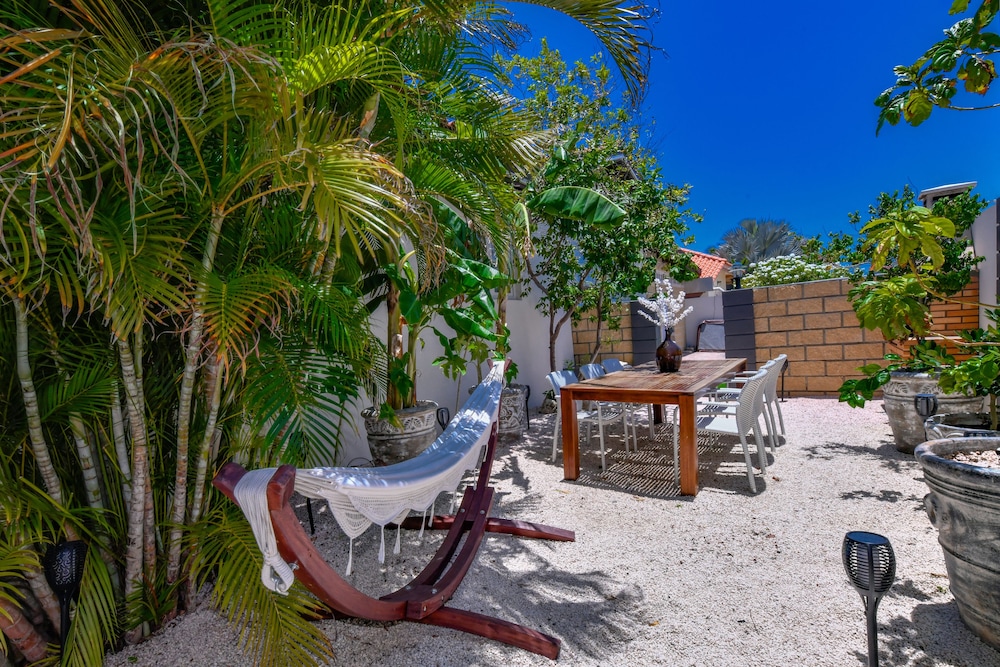 Pool side Villa 2 with private Garden Hot Tub XXL photo 3