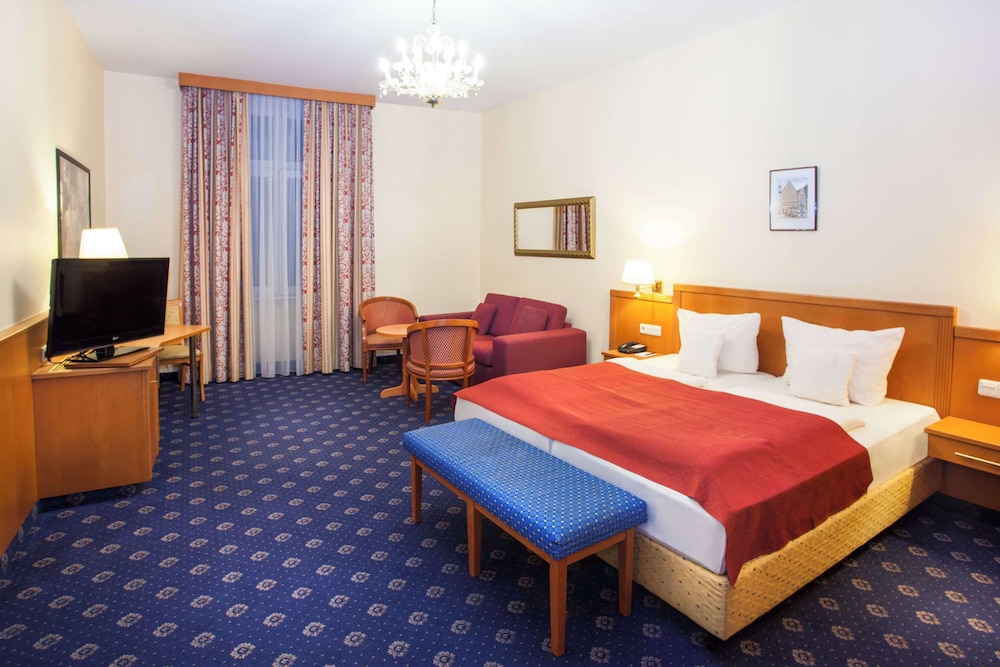 Family Room, 1 Double Bed with Sofa bed photo 3