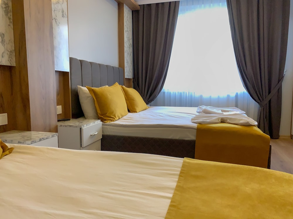 Standard Triple Room photo 3