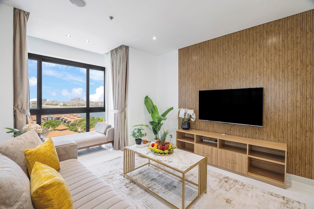 Luxury Apartment, 2 Bedrooms, Non Smoking, Sea View photo 1