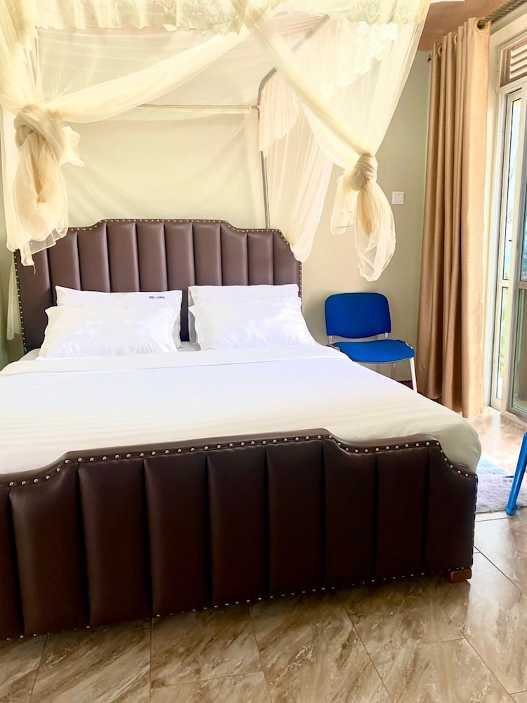 Classic Double or Twin Room, Mountain View