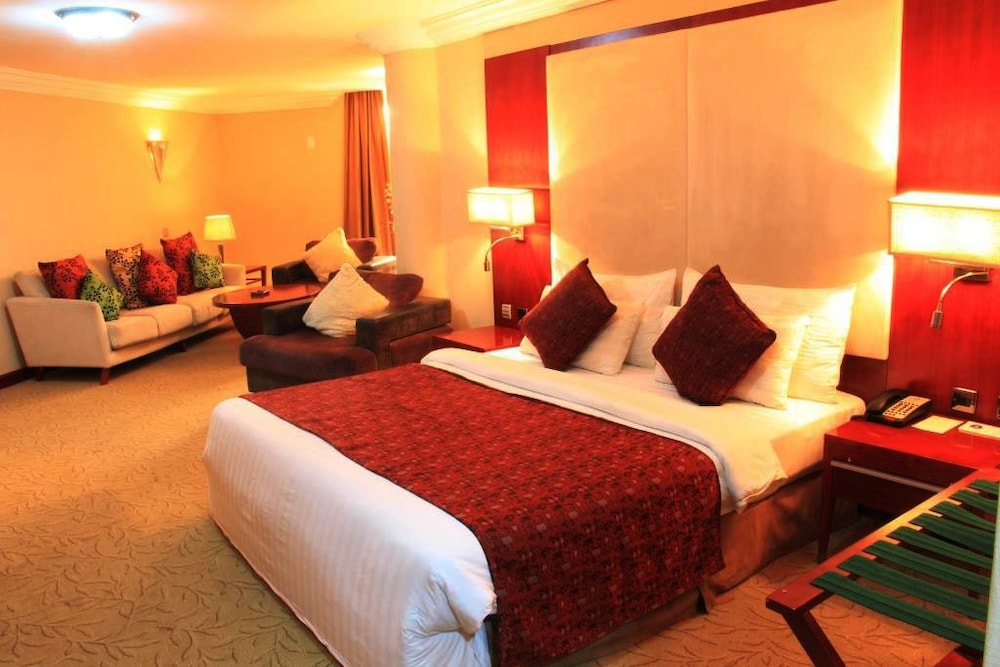Room (Regal) photo 1