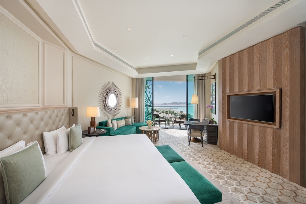 Deluxe Room, 1 King Bed, Sea View photo 1