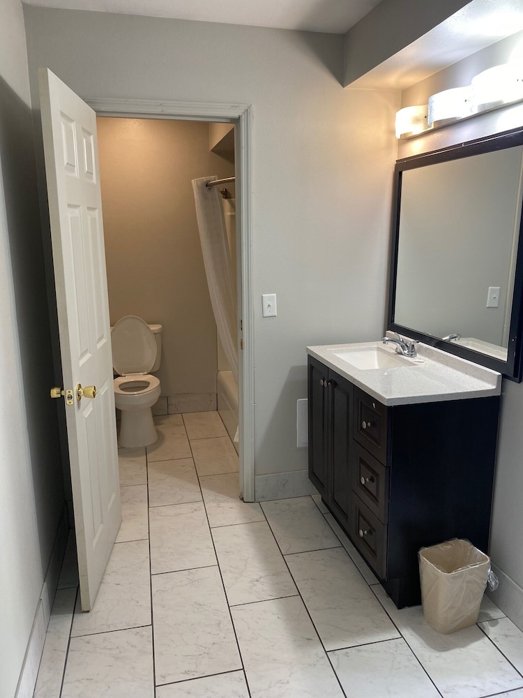 Basic Room photo 3
