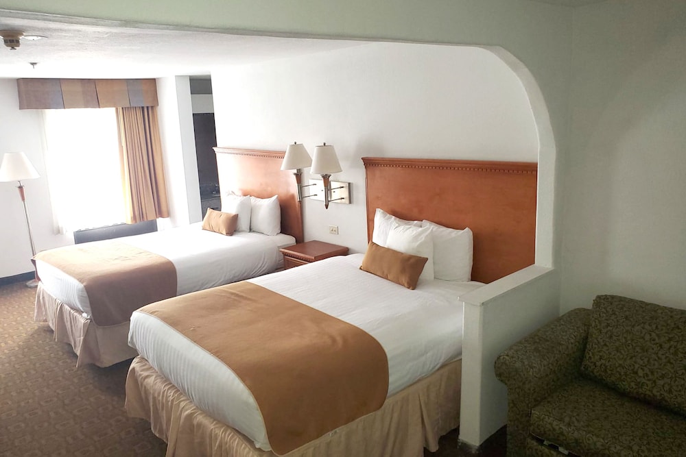 Studio Suite, 2 Queen Beds, Non Smoking