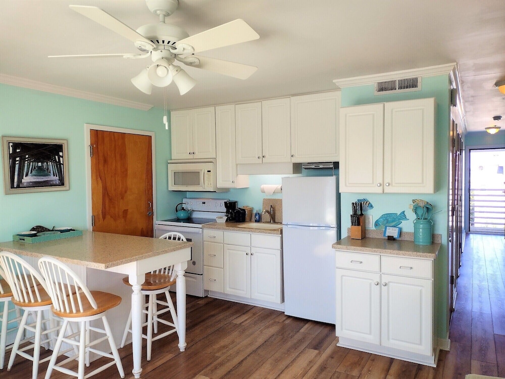 Exclusive Suite, 1 King Bed with Sofa bed, Kitchen, Ocean View