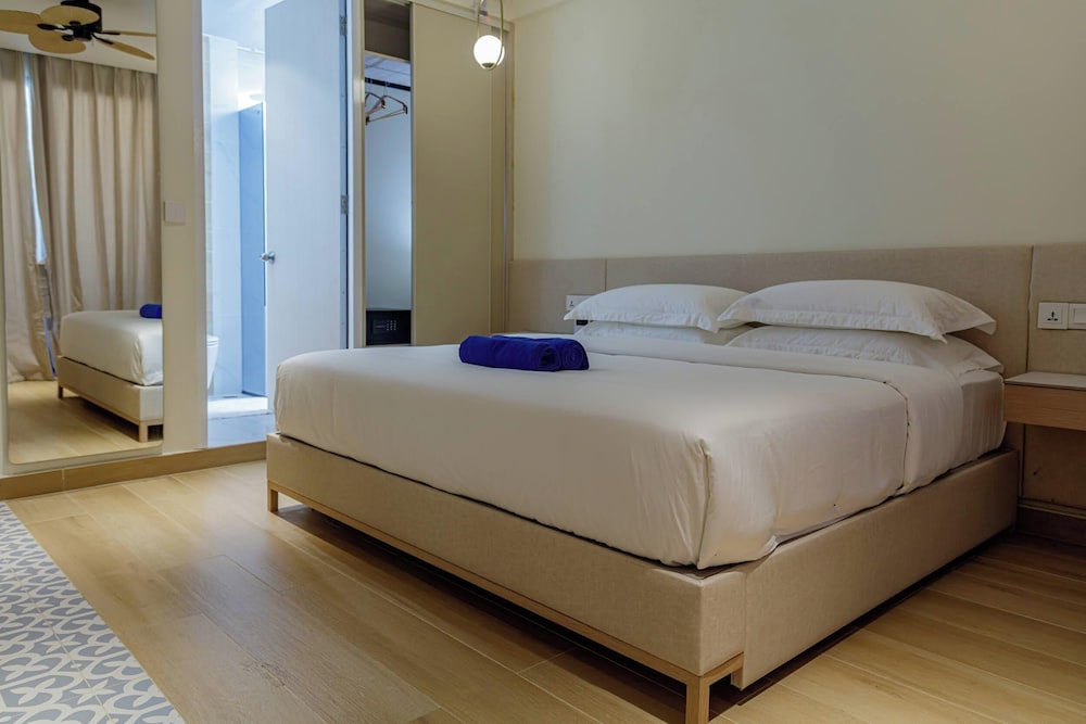 Deluxe Double Room, Balcony, City View