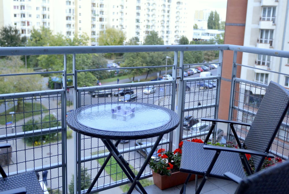 Comfort Studio Suite, 4 Bedrooms, Kitchen, City View, photo 6