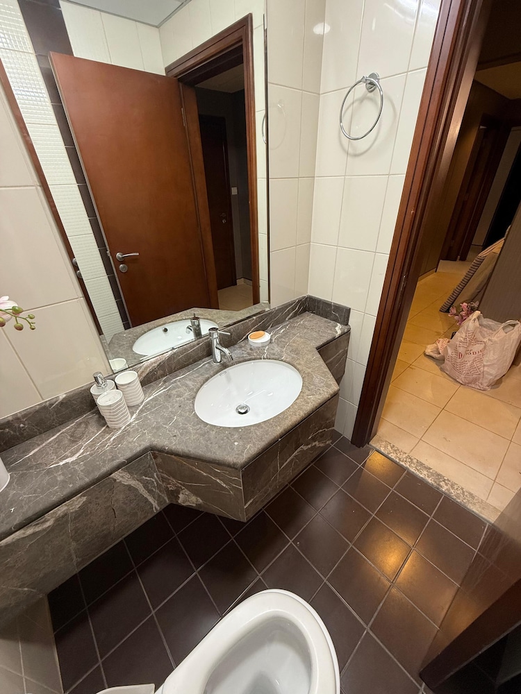 Comfort Shared Dormitory, Men Only, Non Smoking, City View photo 2