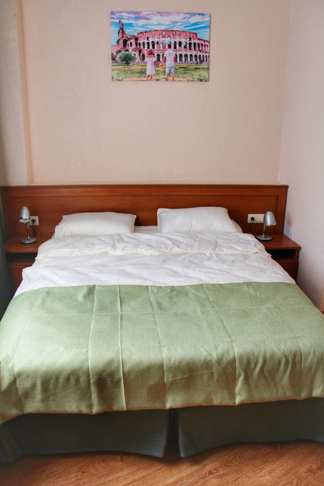 Economy Double Room, 1 Double Bed photo 3