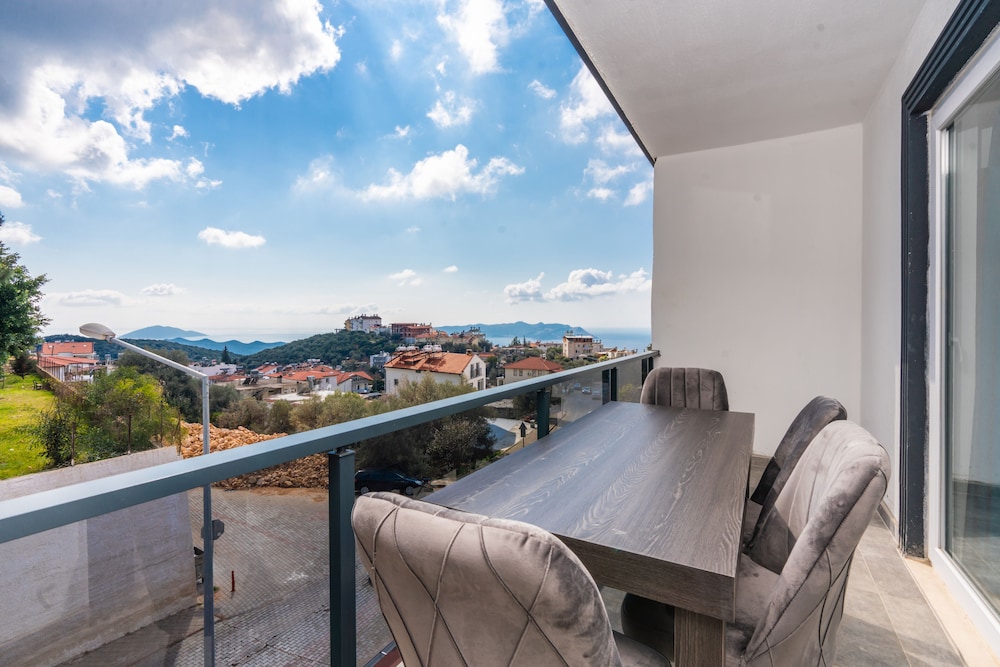 Luxury Apartment photo 1