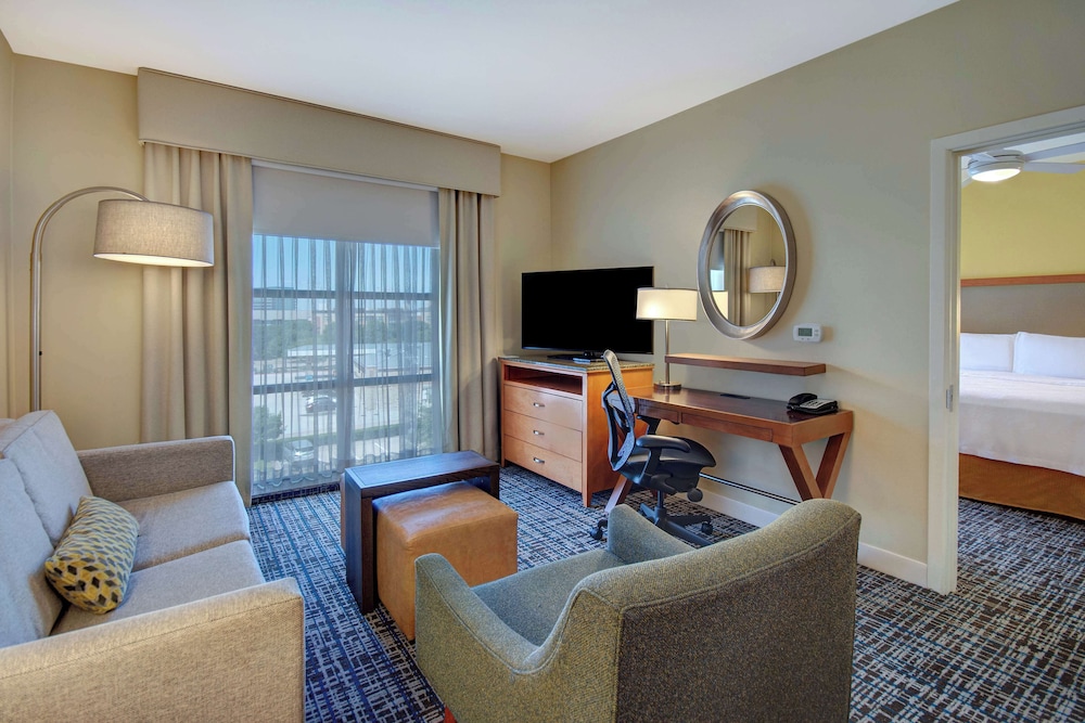 Suite, 2 Queen Beds - Photo 8