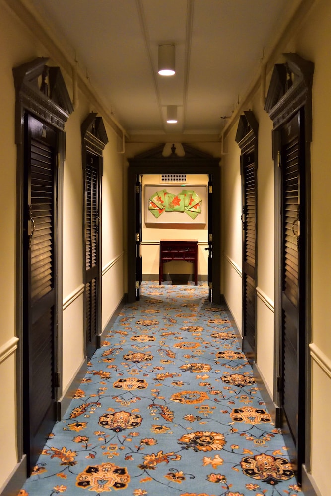 Suite, 1 King Bed, Park View - Photo 16