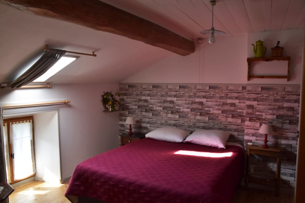 Double Room (Livradoise)