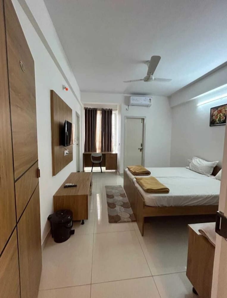Deluxe Room, 1 Bedroom, Balcony, Garden View