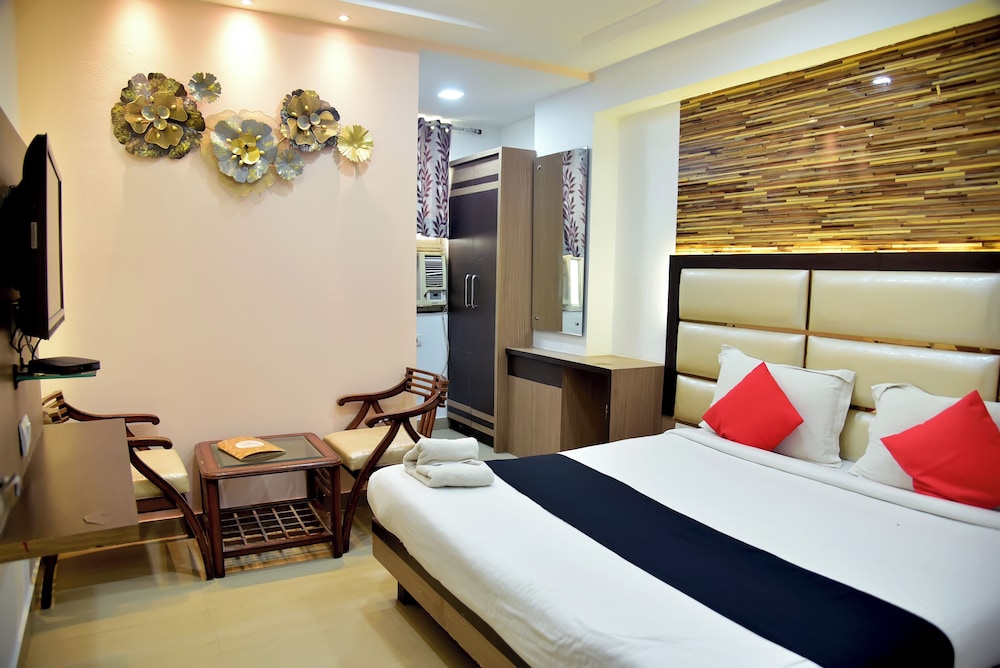 Executive Room - Photo 1