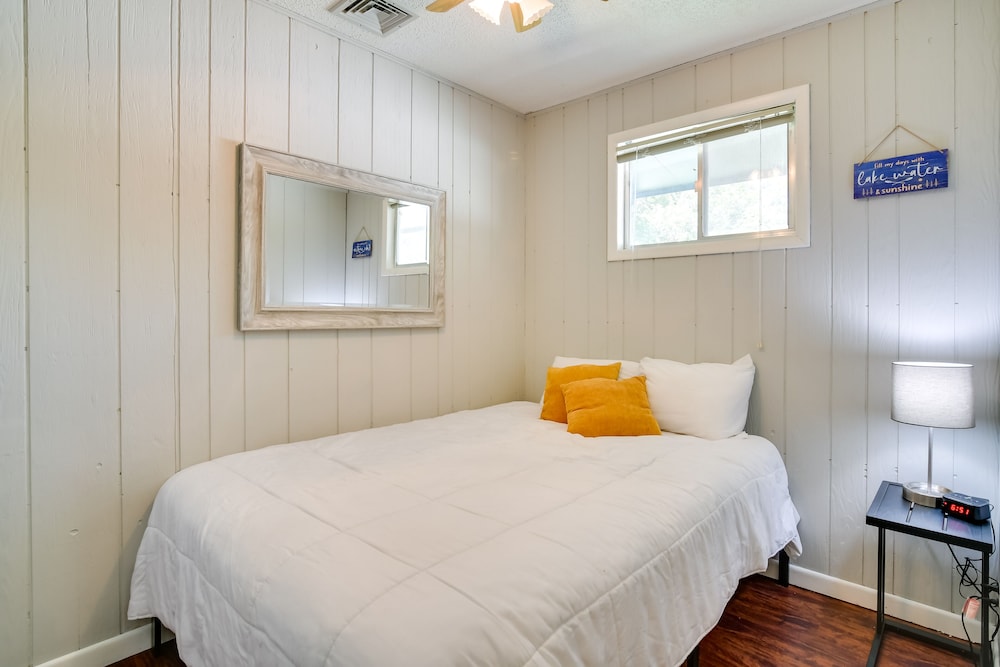 House (2 Bedrooms) photo 2