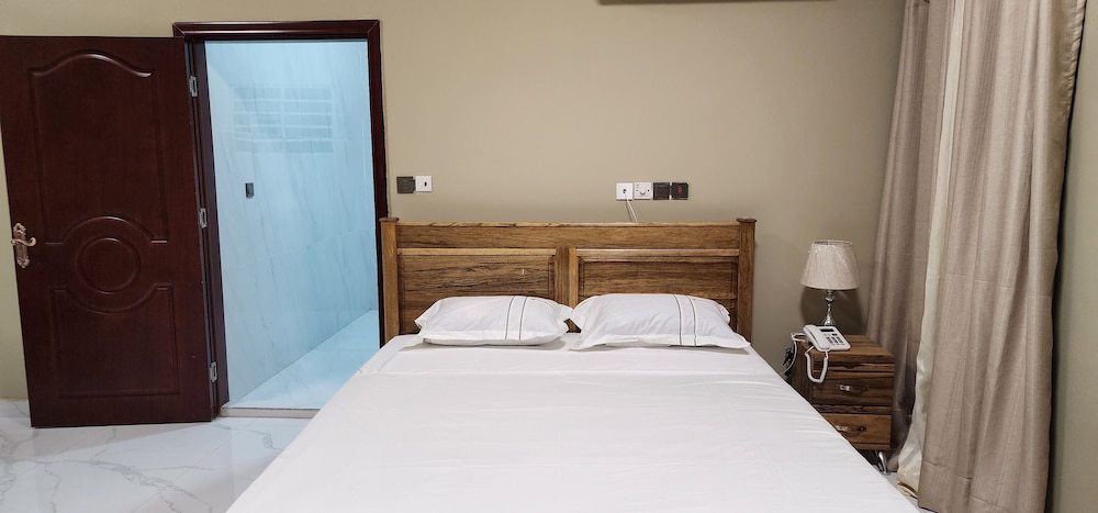 Standard Room photo 2
