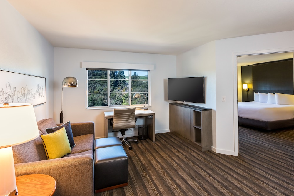 Suite, 1 Bedroom, Accessible (Shower) photo 3