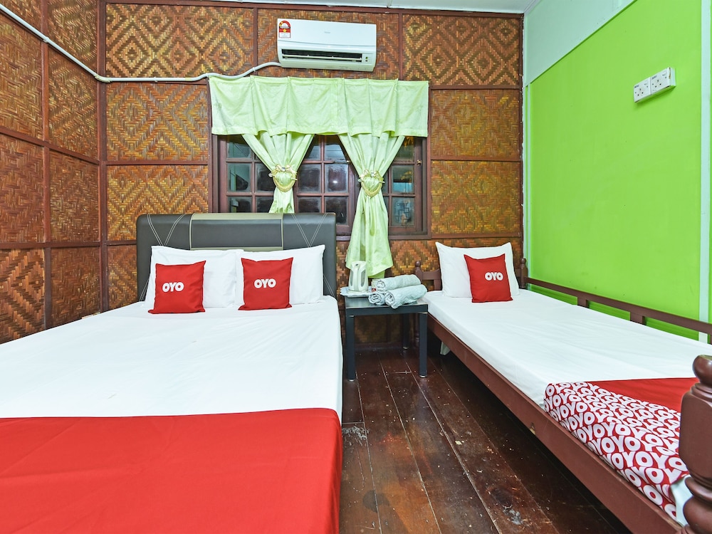 Deluxe Triple Room photo 3