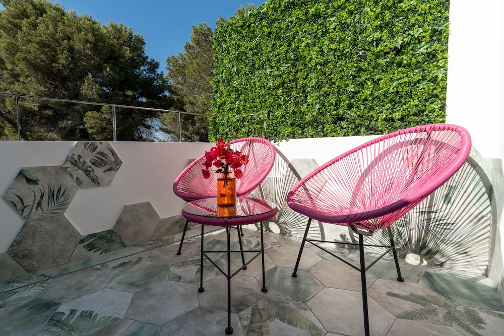 Premium Double Room, 1 Queen Bed, Terrace photo 3