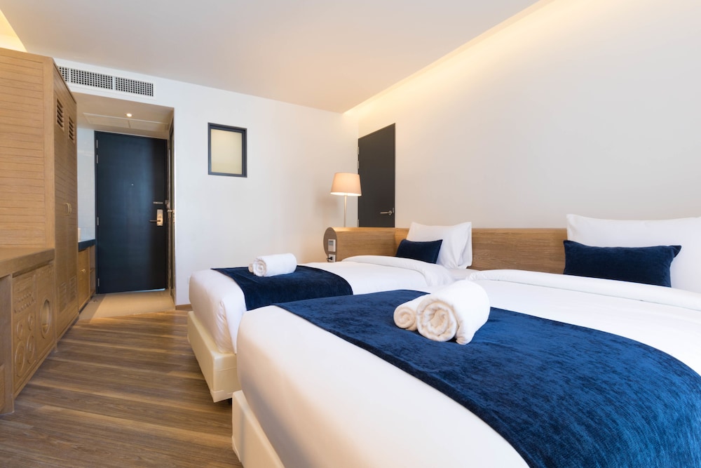 Deluxe Double Room, 1 Double Bed photo 2