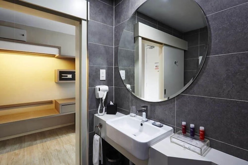 Superior Double or Twin Room, City View