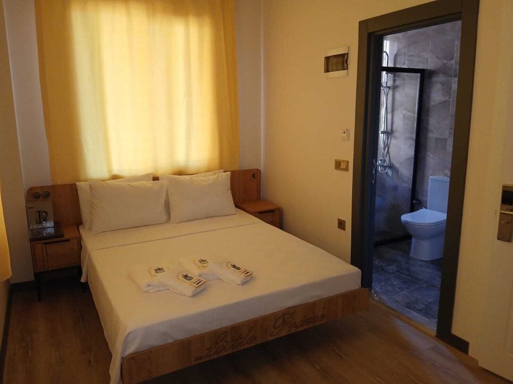 Deluxe Double Room, Garden View