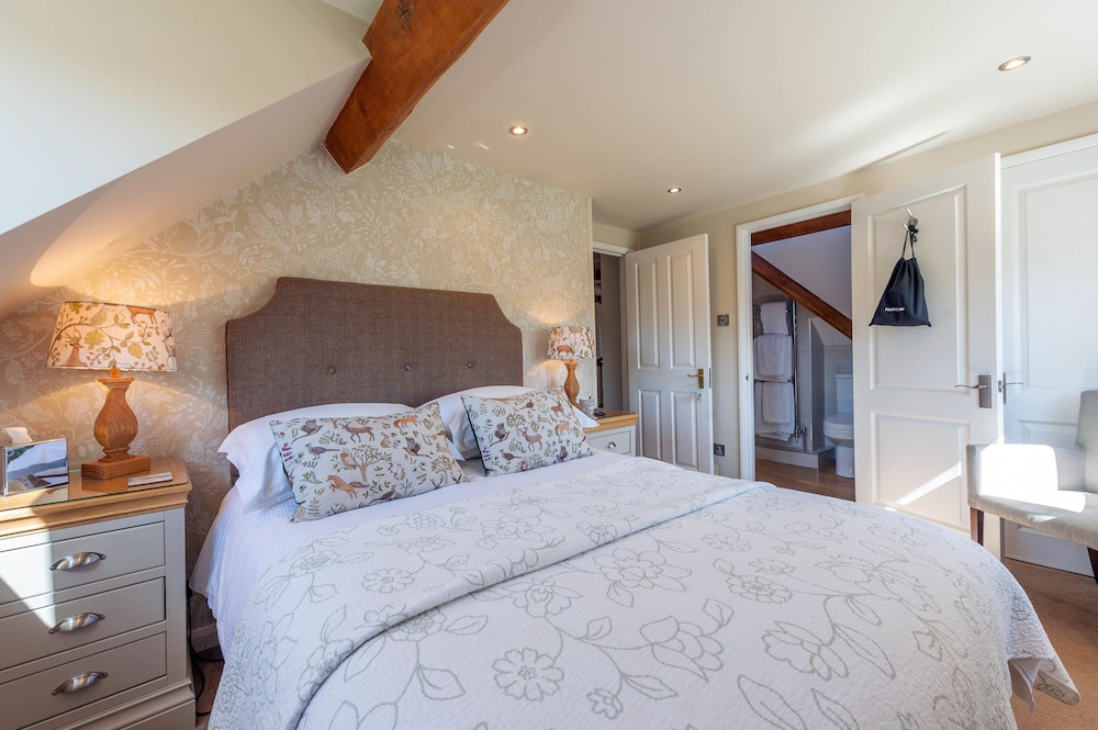 Double Room (Waterside) photo 3