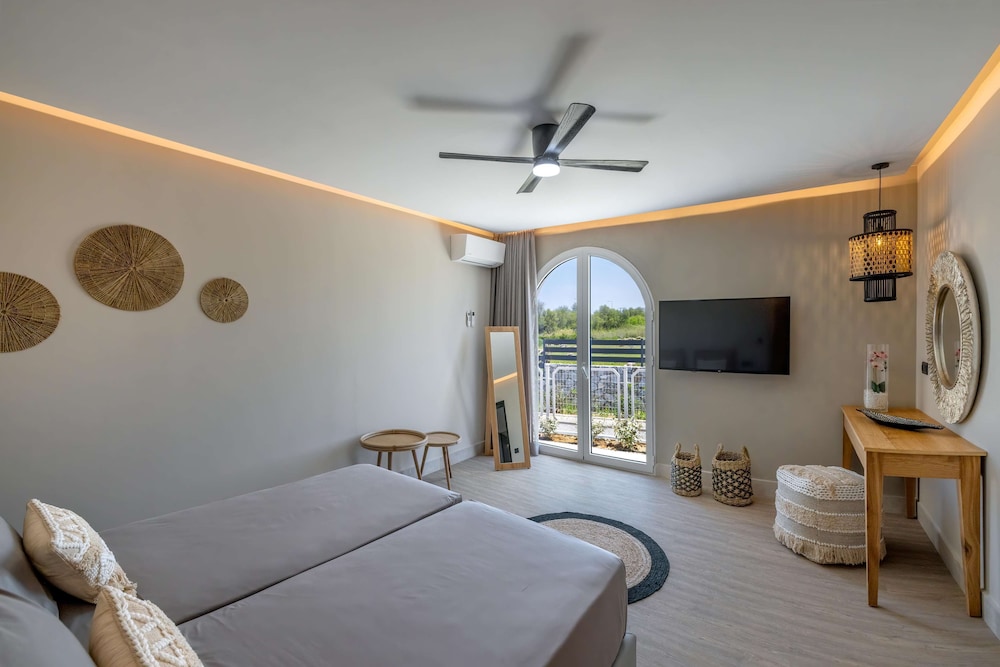 Grand Villa thumbnail 5