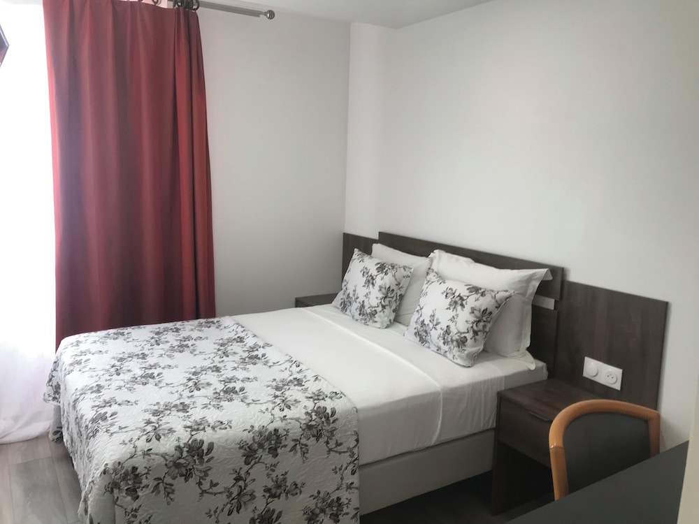 Economy Double Room photo 2