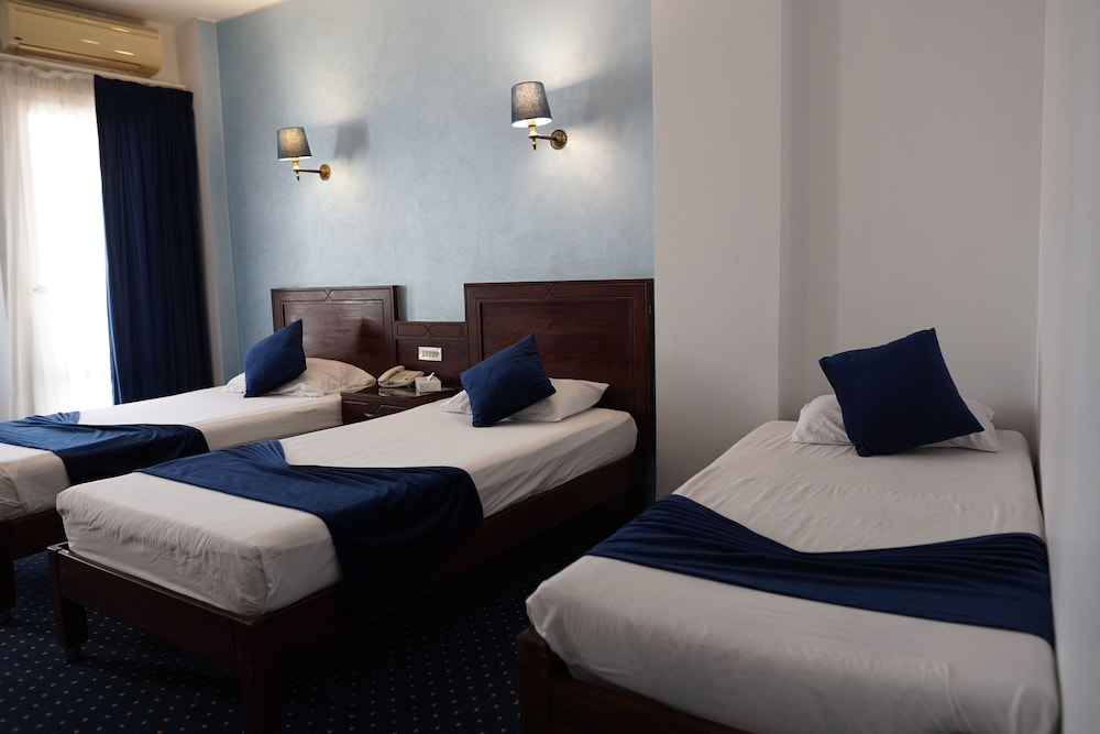 Standard Double Room photo 2